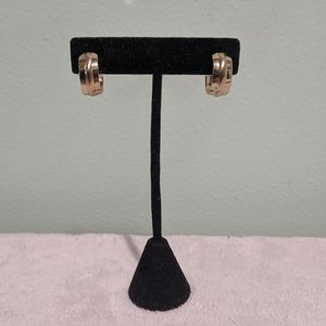 🆓 w/25$, 2 for 8$, 3 for 10$ Small gold hoops